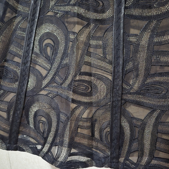 PETER NYGARD Elegant Black-gold Patterned A-Line Skirt..SIZE:16 - Picture 4 of 9